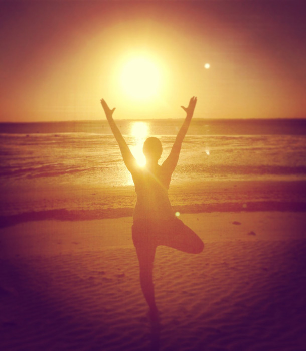 178391-woman-beach.jpg