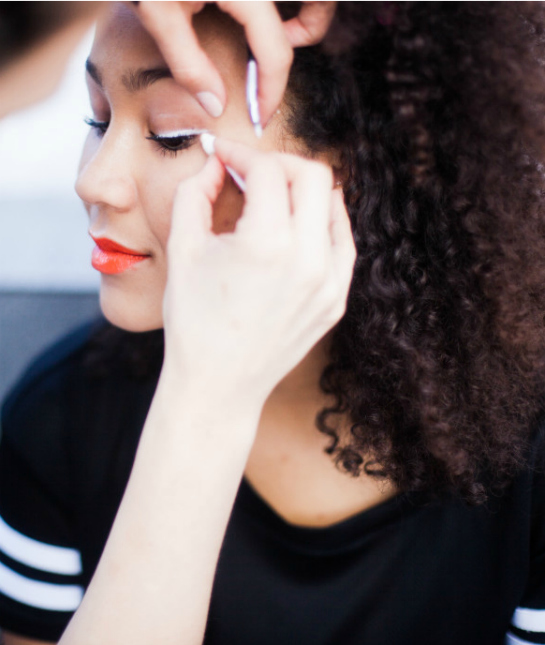 179284-skincare-advice-minimal-make-up.jpg