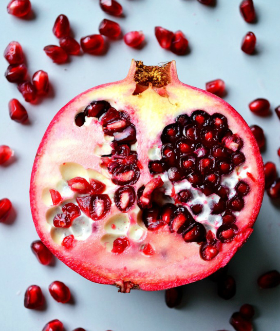 180039-good-skin-food-pomegranate.jpg