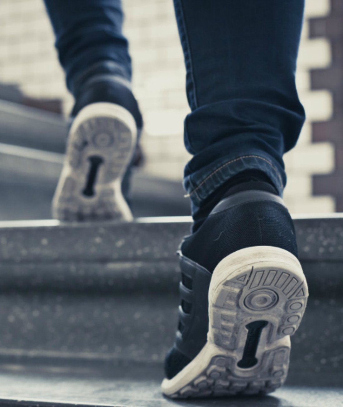 180065-bedtime-exercise-stairs.jpg