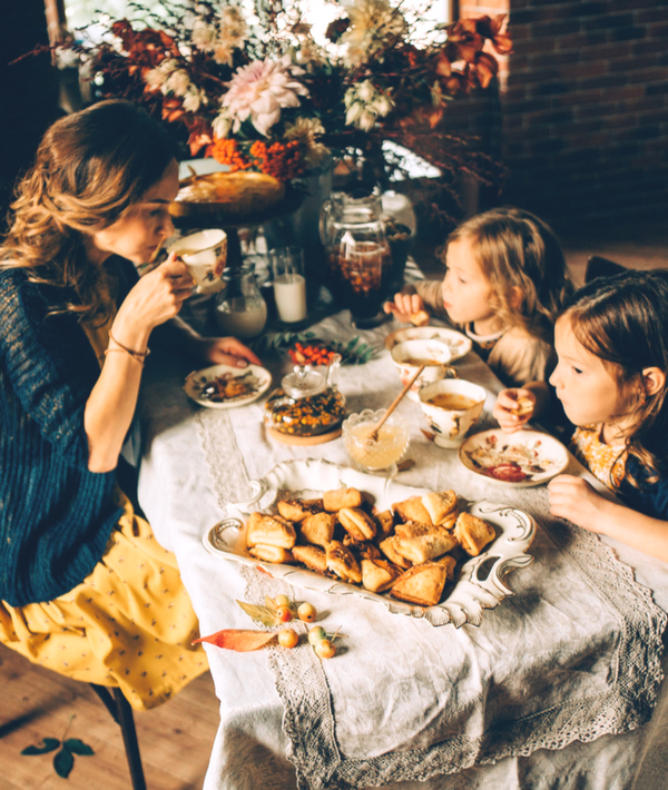 180936-kids-table.png