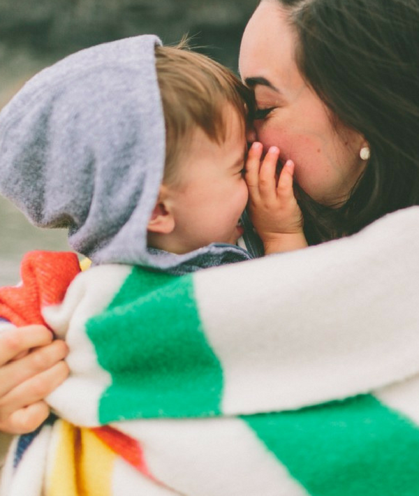 180951-hug-kids.png