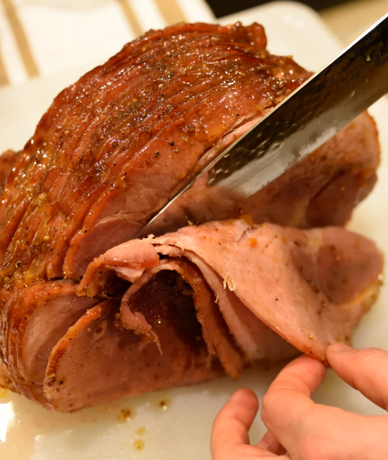 189654-foods-avoid-holidays-glazed-ham.jpg