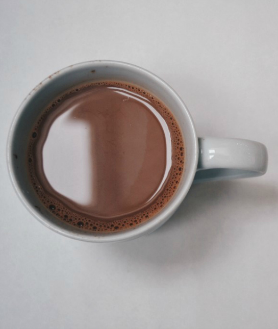 189668-healthier-holiday-foods-dark-hot-chocolate.jpg