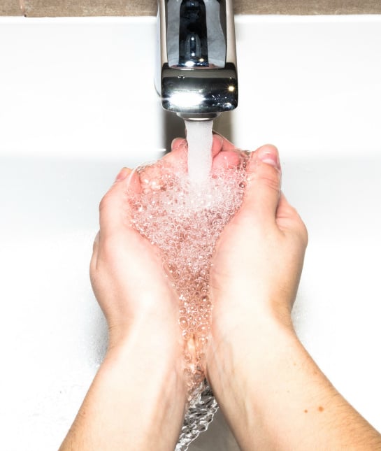 189700-avoid-getting-sick-holidays-wash-hands.jpg 189700-avoid-getting-sick-holidays-wash-hands.jpg