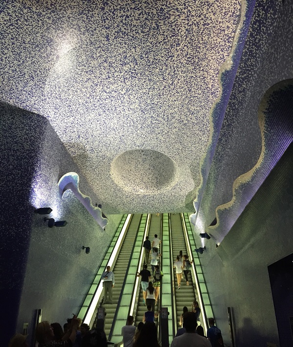190174-toledo-metro-art-station.jpg