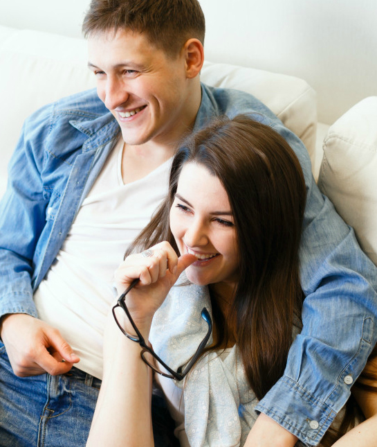 190504-new-years-resolutions-couples-less-tv.jpg