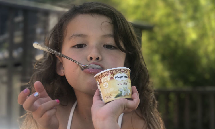 girl-ice-cream