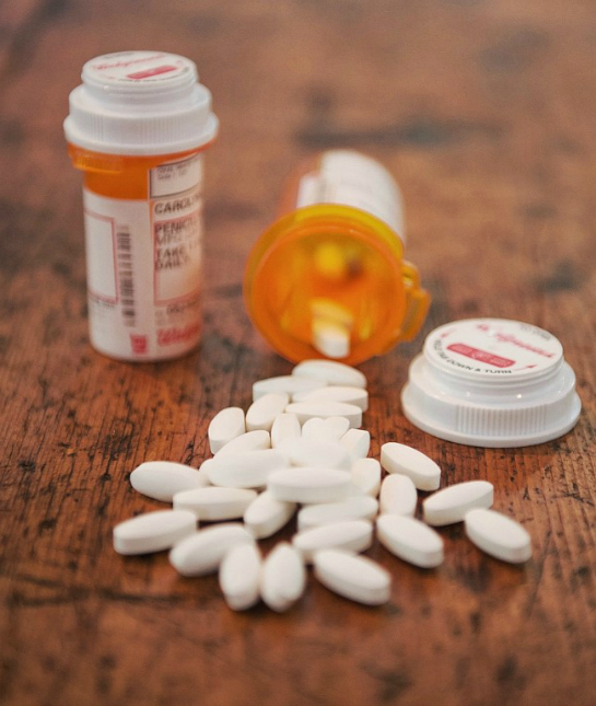 197872-habits-long-lives-pills.jpg