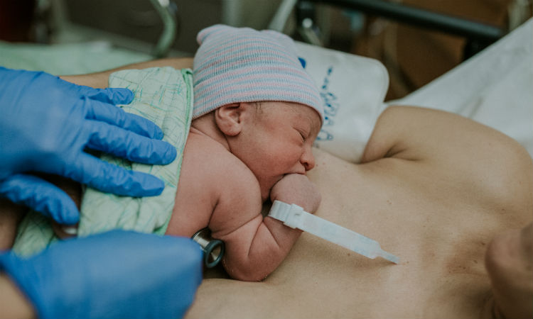 newborn-birth