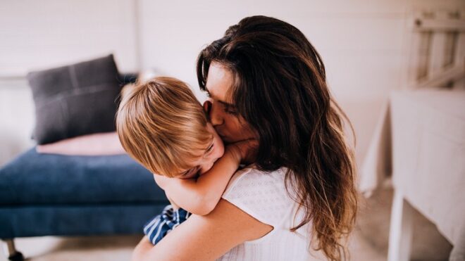 mom-kissing-kid