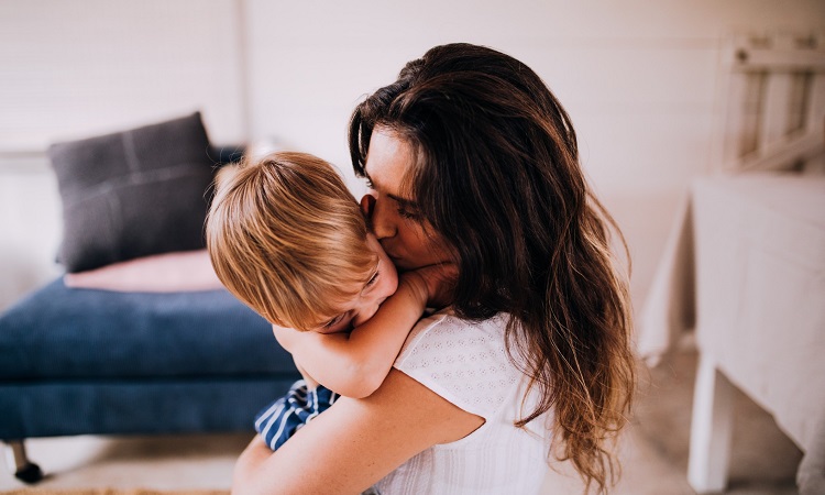 mom-kissing-kid
