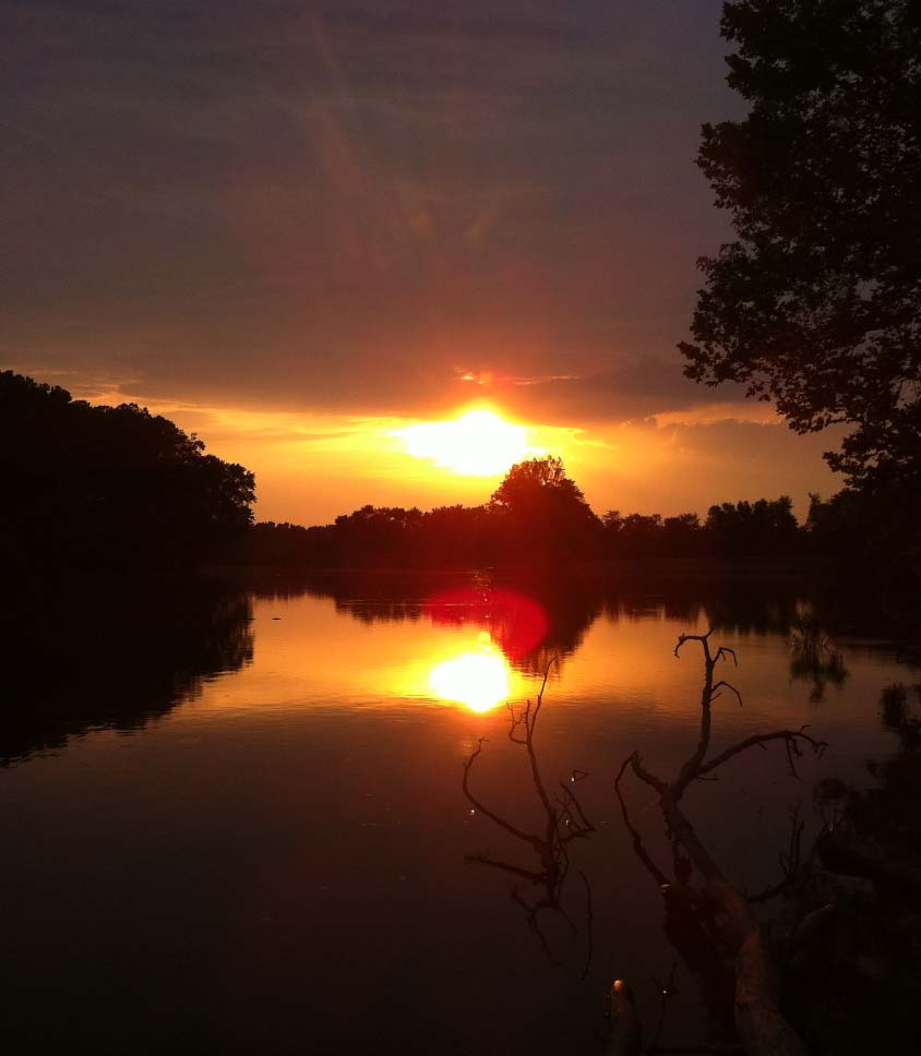 207690-sunset-over-lake-barkley-at-dyers-creek_t20_6pa3kl.jpg