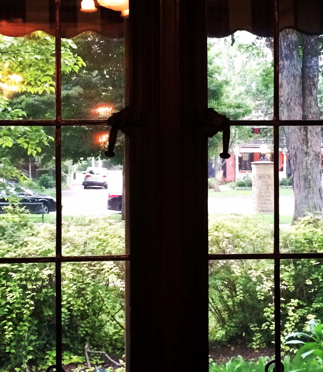 207717-dining-at-the-inn-granville-ohio_t20_wemyaw-1.jpg
