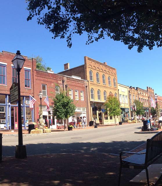 208401-oldest-town-in-tennessee_t20_xeknkg.jpg