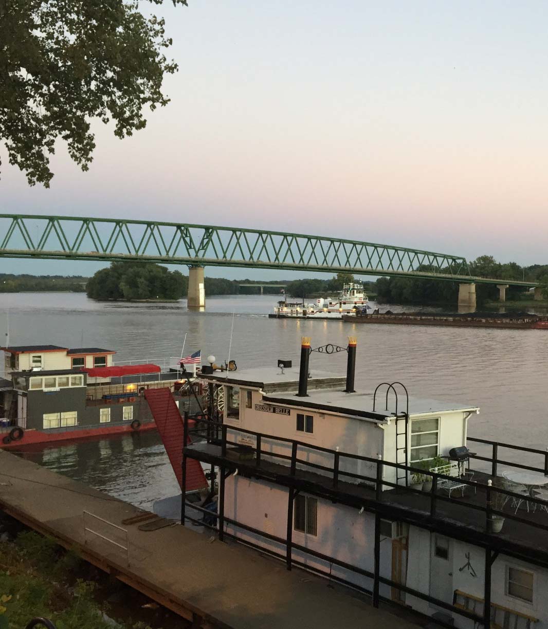 208418-sternwheelers-on-the-ohio-river-marietta-oh_t20_0nklzb.jpg