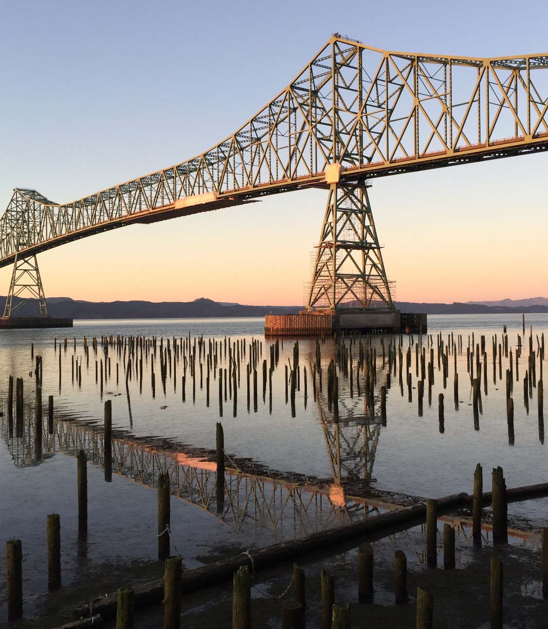 208423-astoria-bridge_t20_a7lvn9.jpg