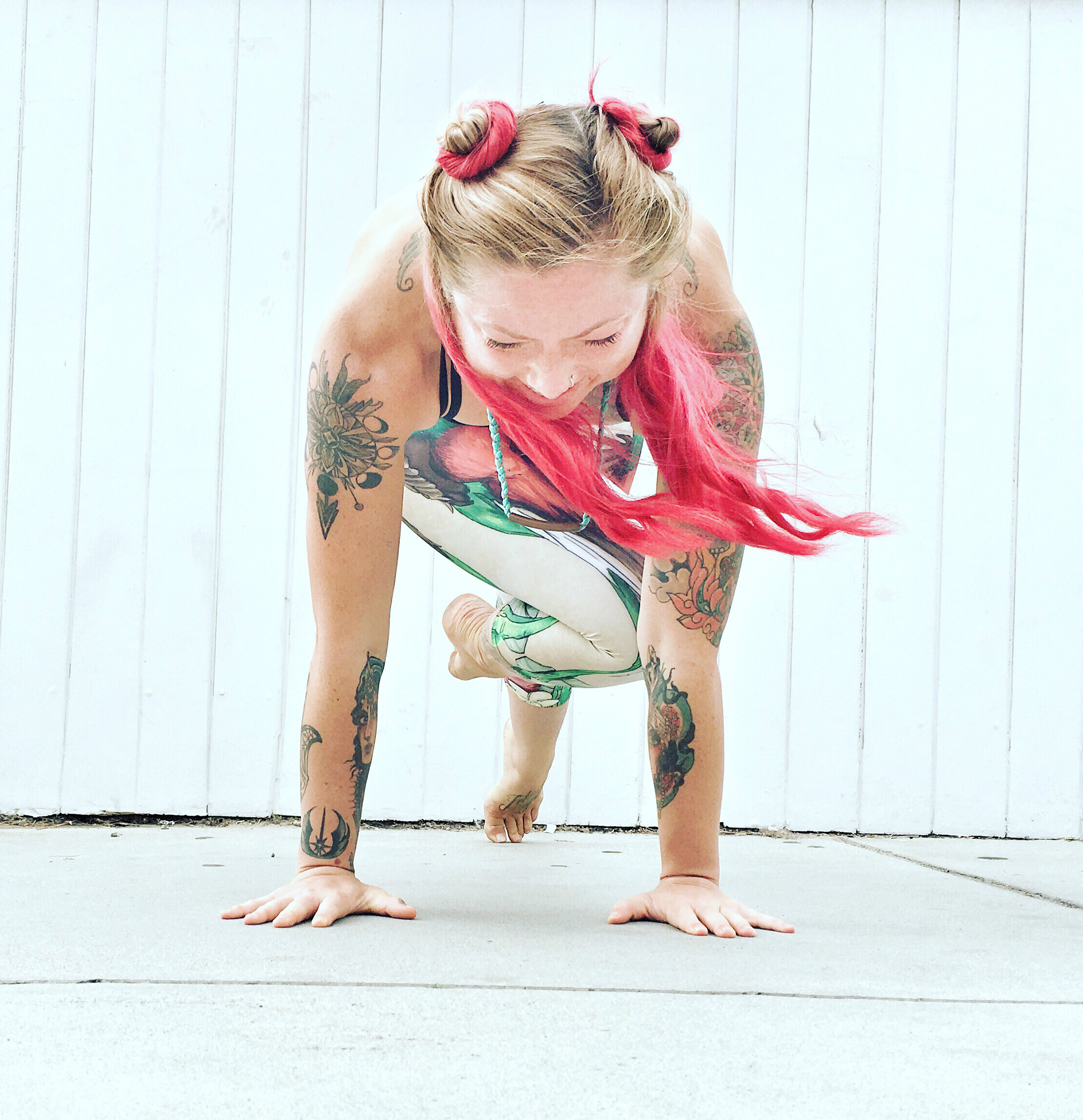 208744-prep-body-swimsuit-season-planks.jpg