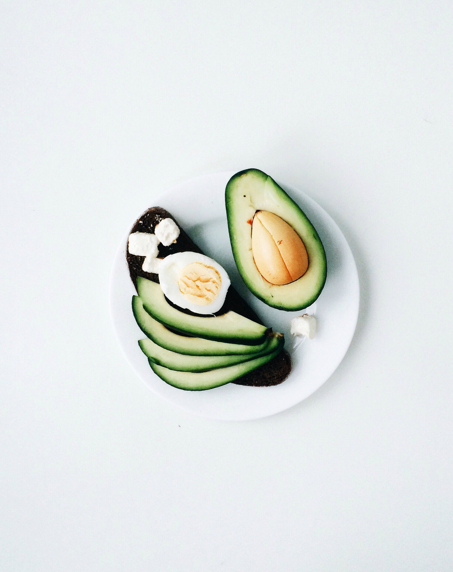 detox-foods-weight-loss-avocado