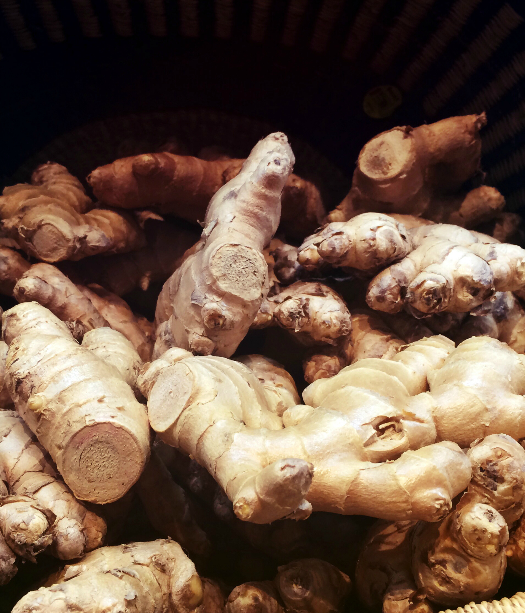 209256-detox-foods-weight-loss-ginger.jpg