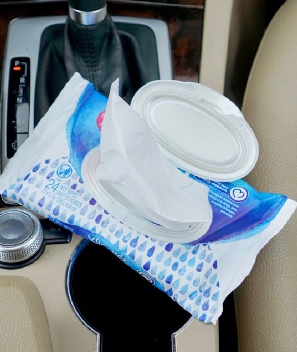 211083-wet-wipes.jpg
