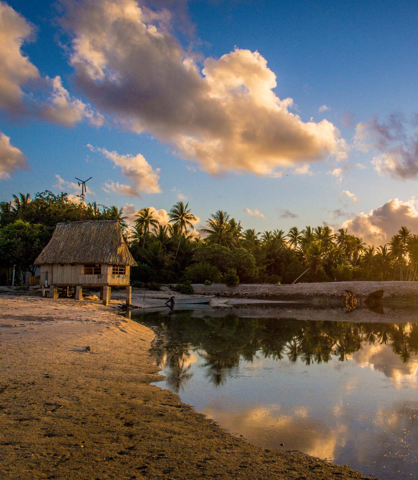 211739-seen-in-kiribati-abemama-island_t20_jylnxk.jpg