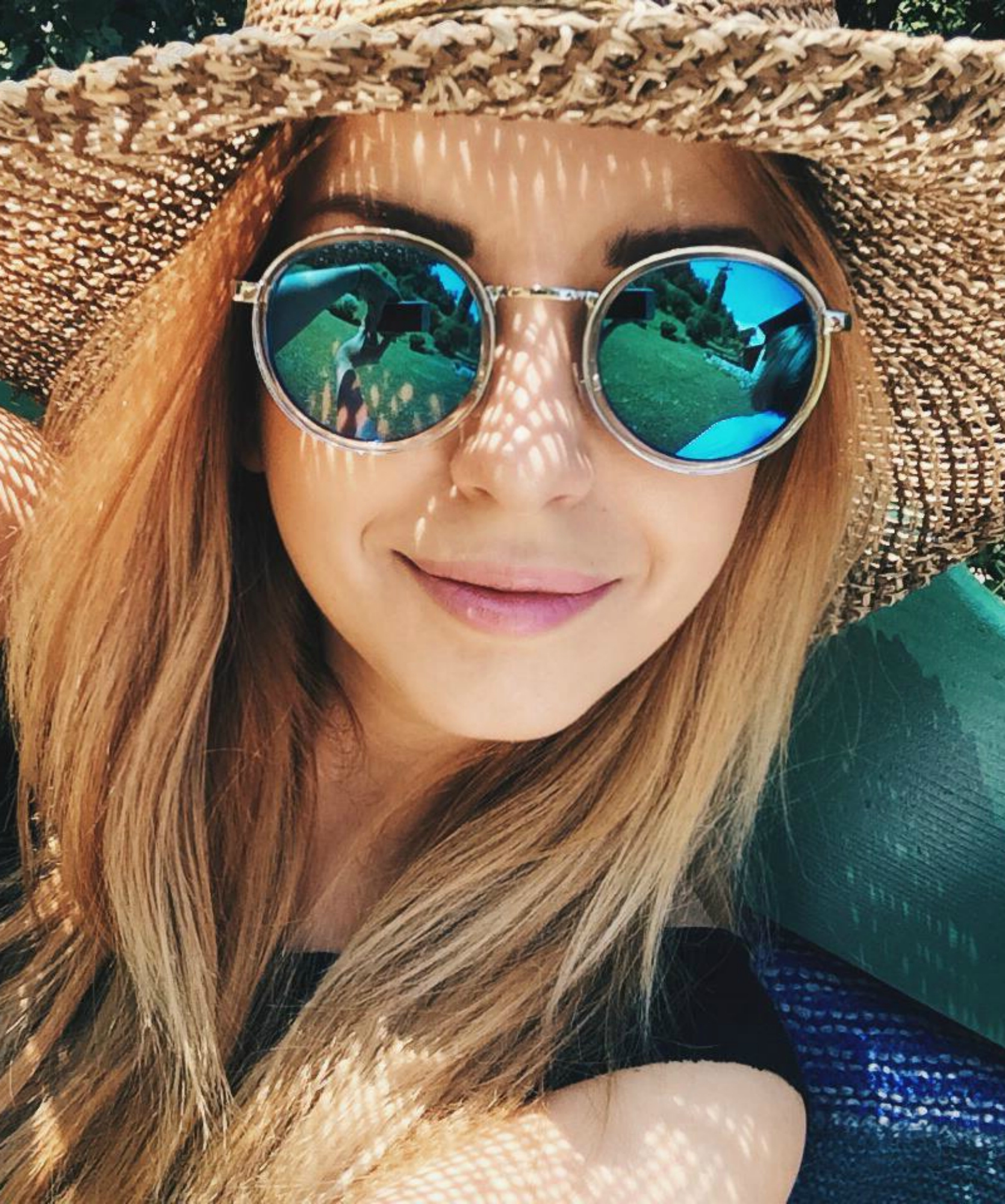 212126-natural-care-skin-sun-hat-glasses.jpg
