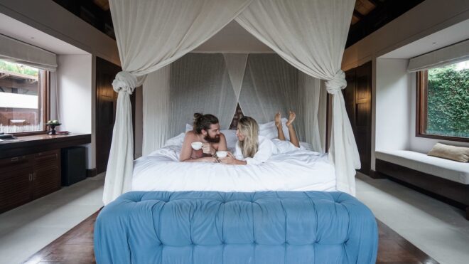 coffee-in-bed_t20_yryp29