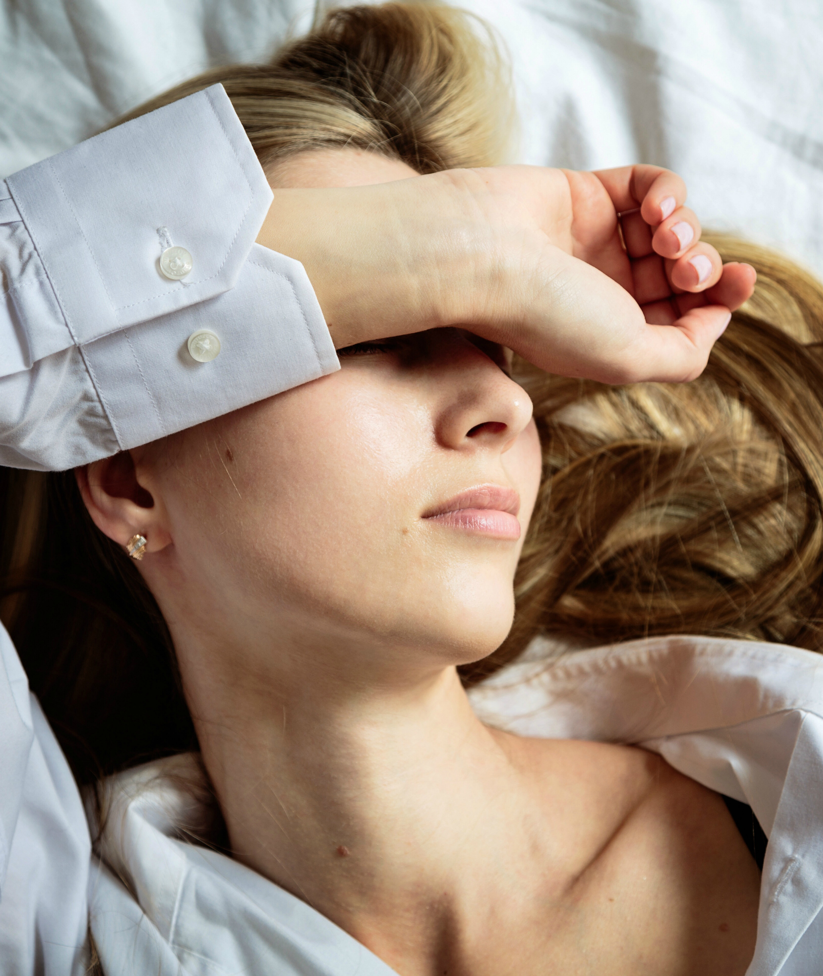 217453-signs-dehydration-headache.jpg