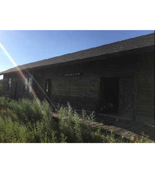217763-north-dakota-luverne-1890-train-depot-rustic-experience.png