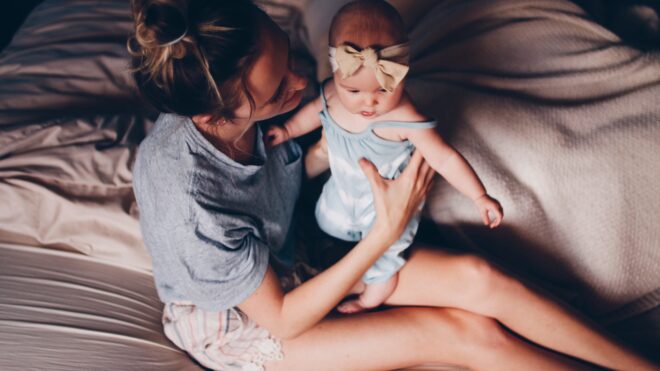 mom-in-bed-w-baby - Processed with VSCO with hb1 preset