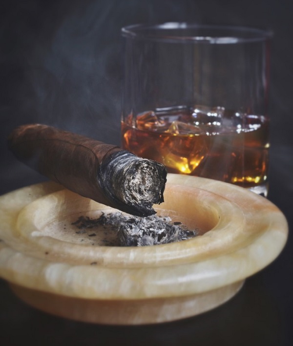 227051-smoking-drinking.jpg
