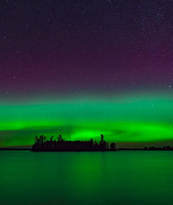 Spectacular Northern Lights Illuminate Voyageurs National Park