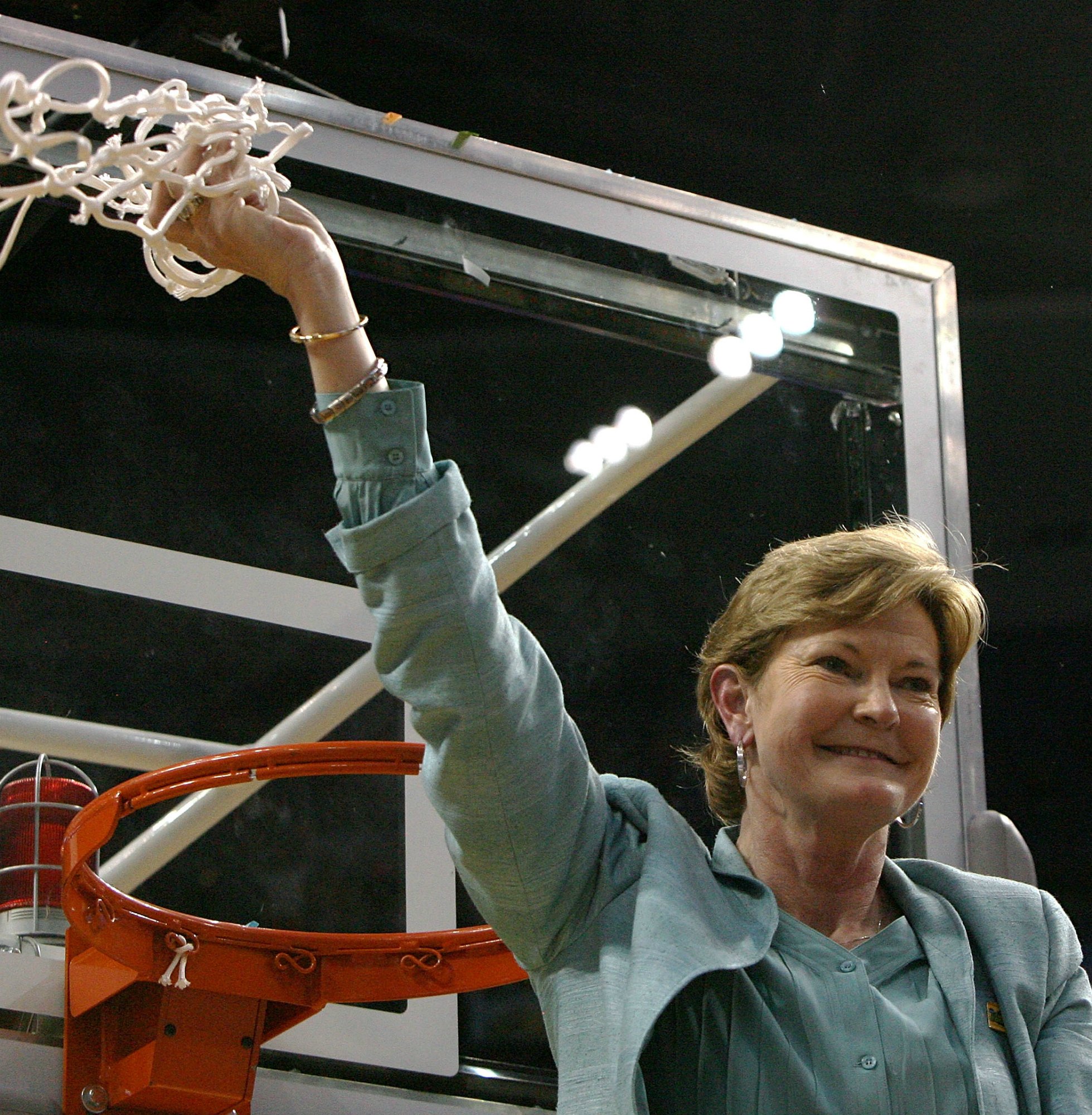 230909-celebrities-alzheimers-touched-pat-summitt.jpg