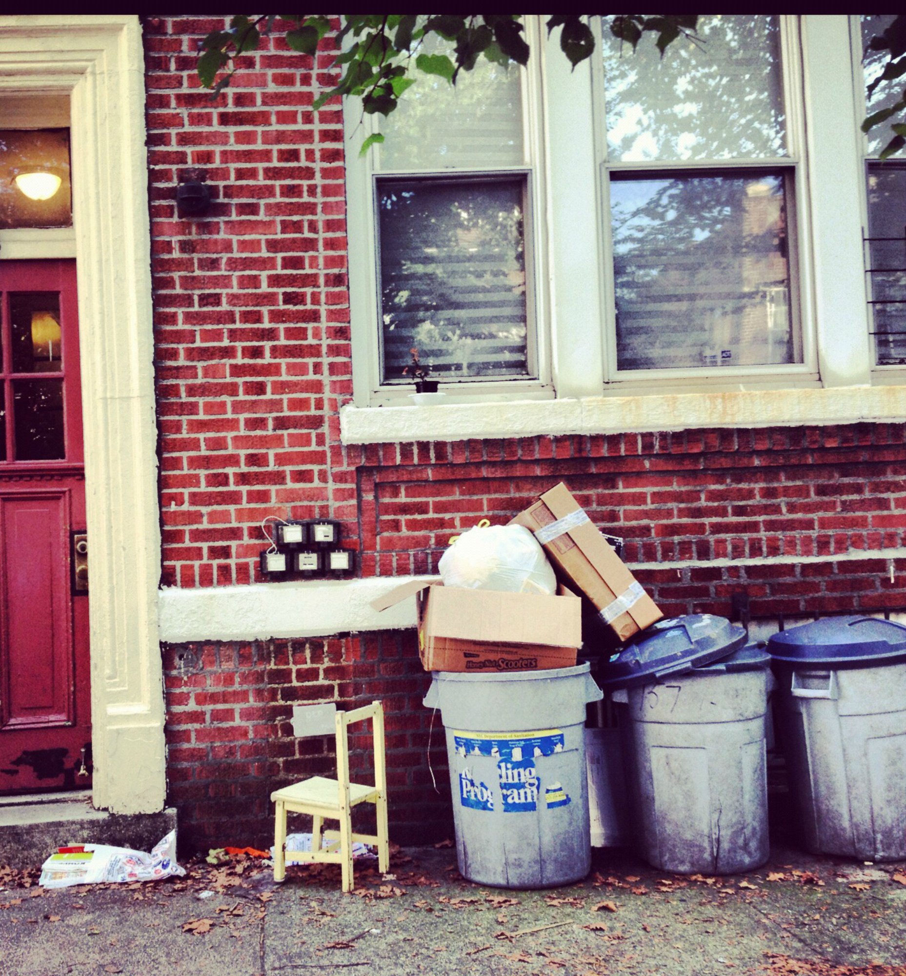 231157-neighbors-hate-fill-communal-trashcans.jpg