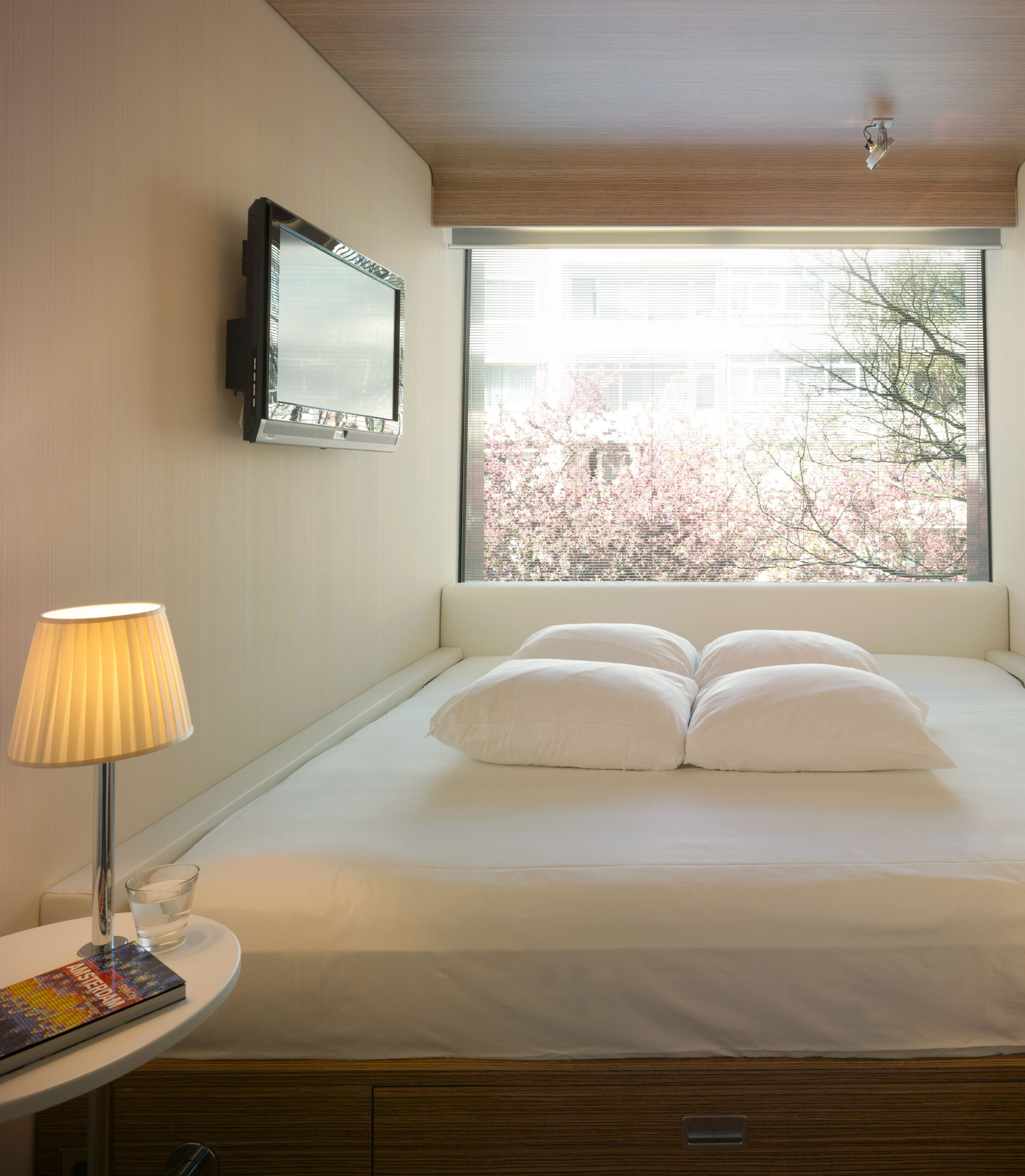 231176-citizenm-amsterdam_int_12_high.jpg