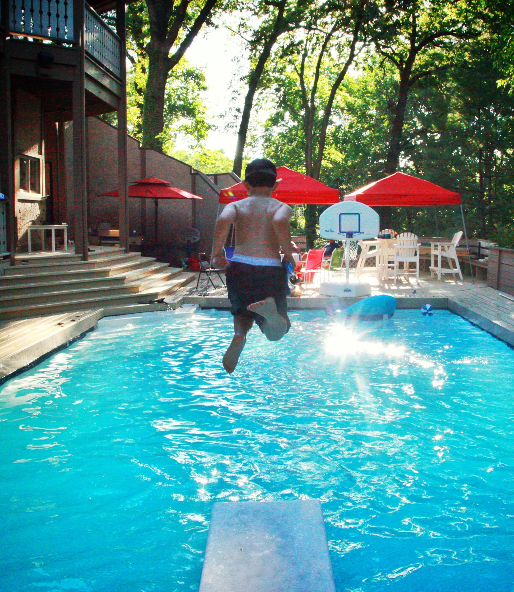 231239-reasons-know-neighbor-pool.jpg