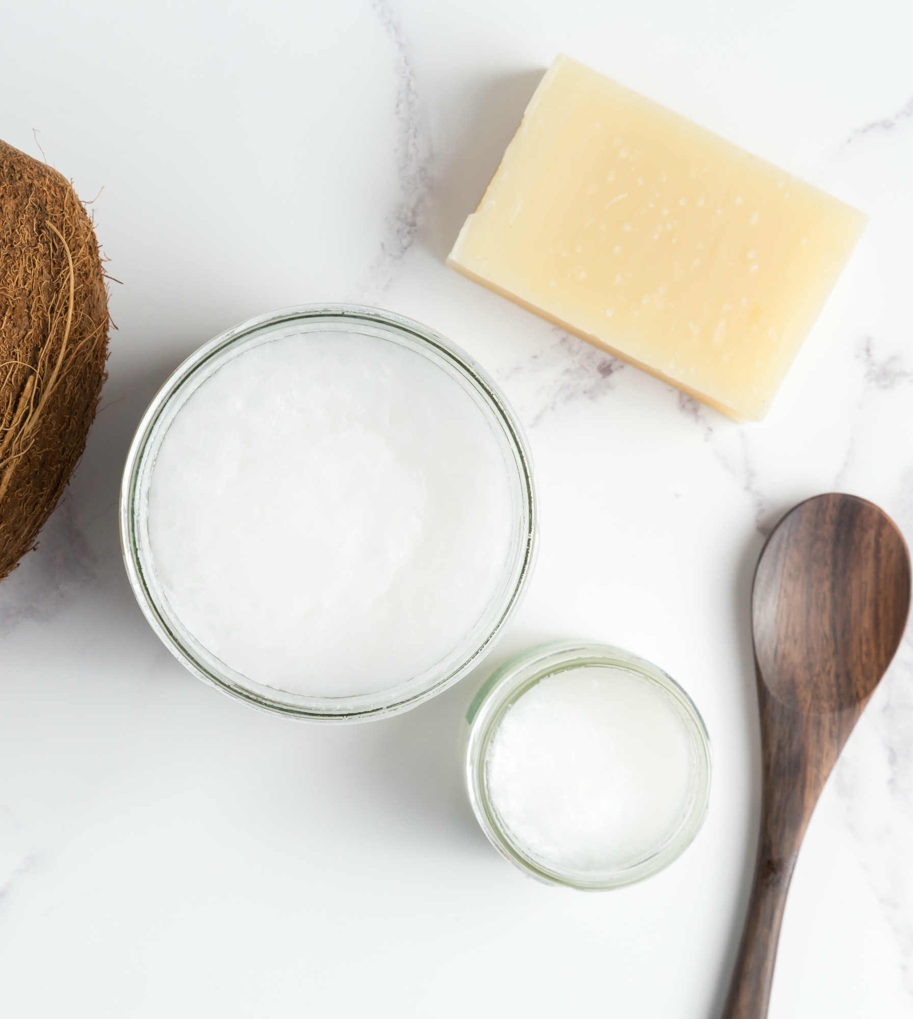 232278-anti-aging-treatments-kitchen-coconut-oil.jpg