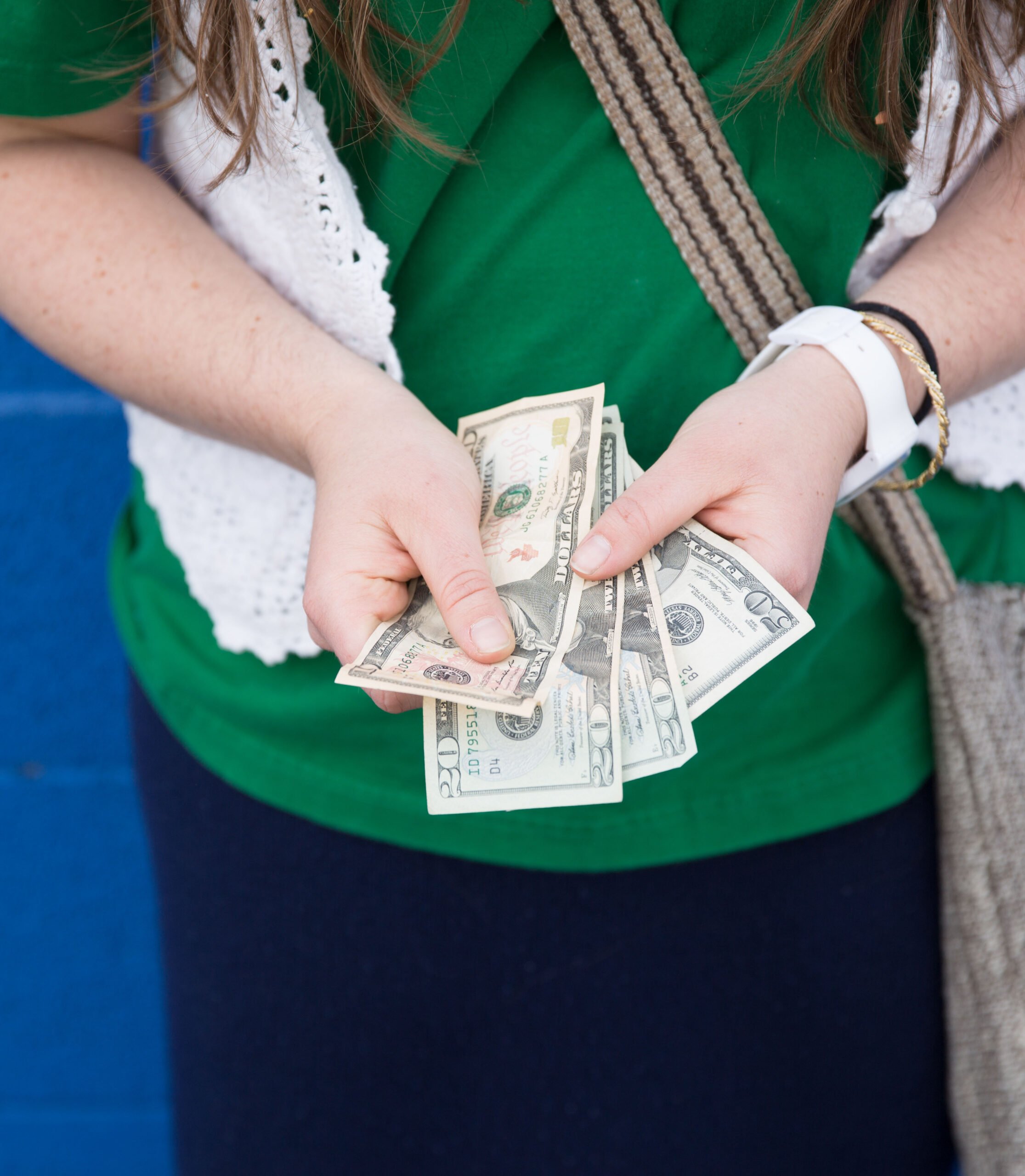 233218-money-fifty-counting-dollars-bills-cash-twenty-pay-sold-b.jpg