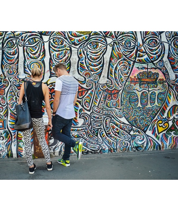 233713-k11-berlin-wall.jpg