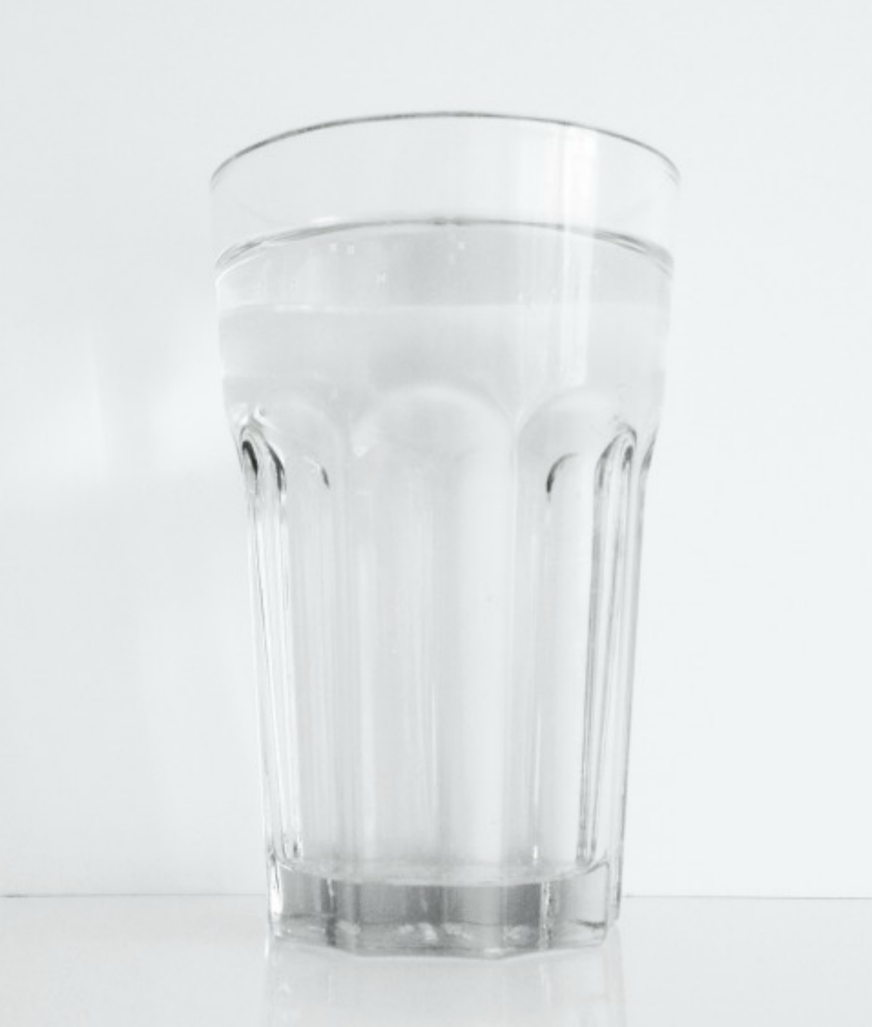 235904-healthy-holiday-eating-drink-water.jpg