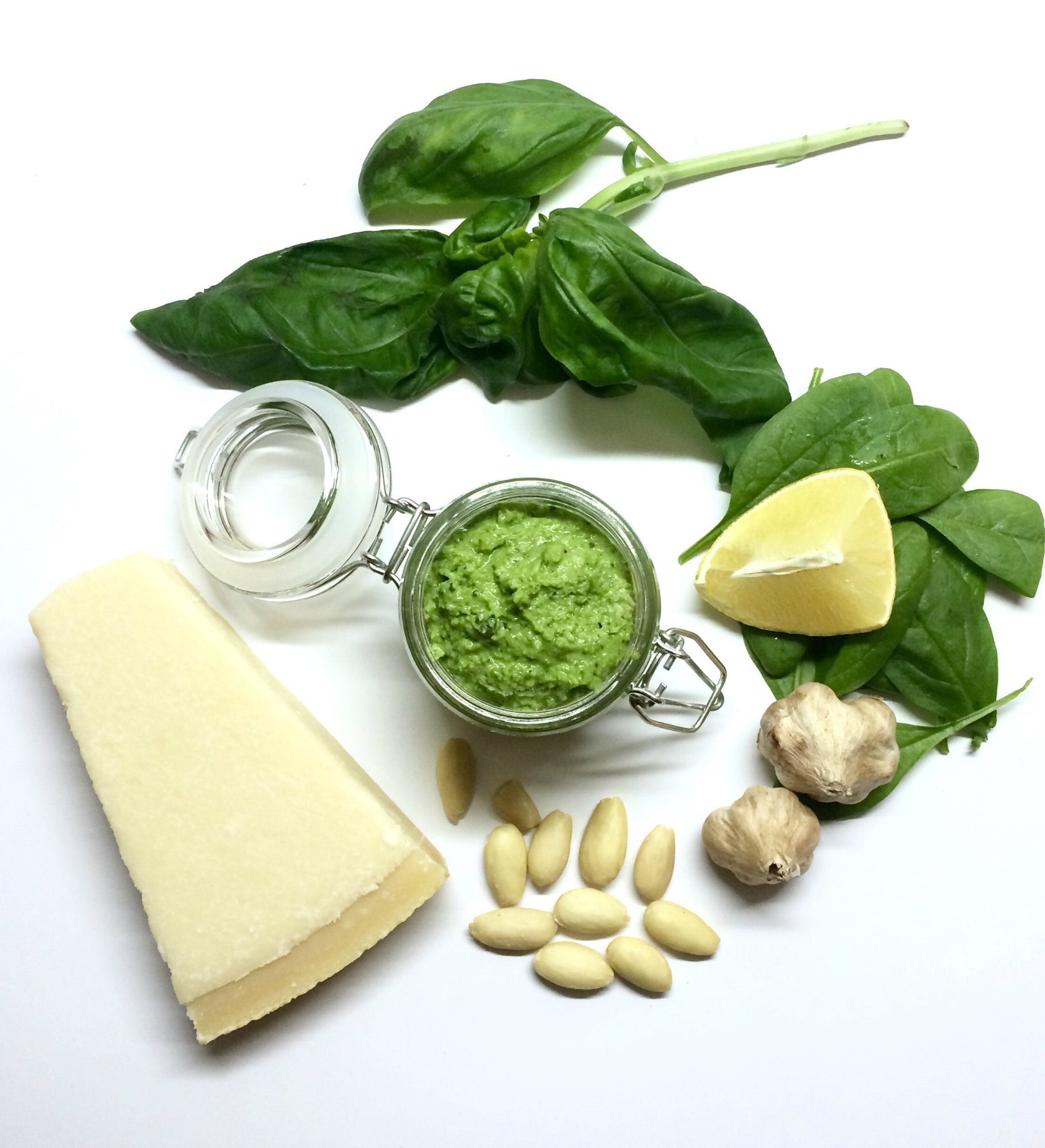 235906-healthy-holiday-eating-pesto-gravy.jpg