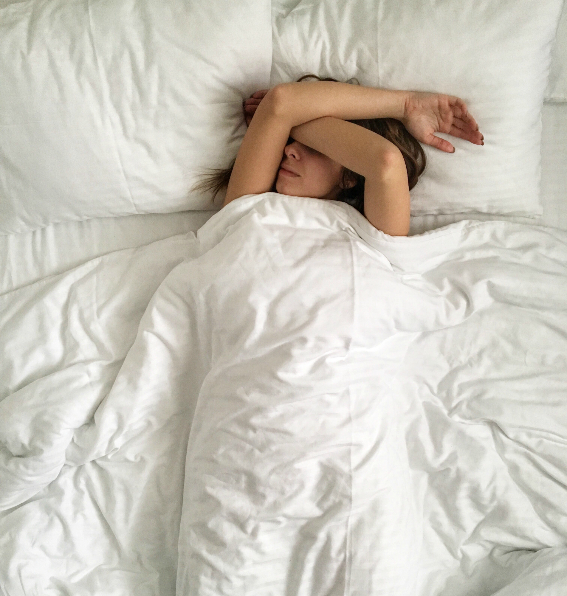 235911-healthy-holiday-eating-sleep.jpg