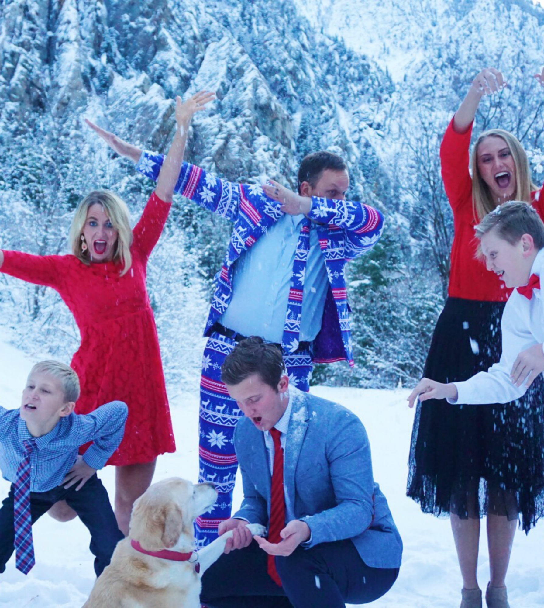 238275-family-outings-black-friday-christmas-card-shoot.jpg