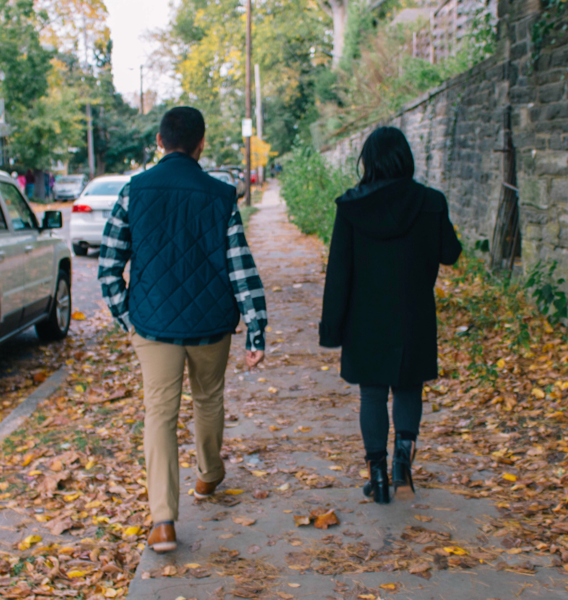 238280-family-outings-black-friday-family-walk.jpg