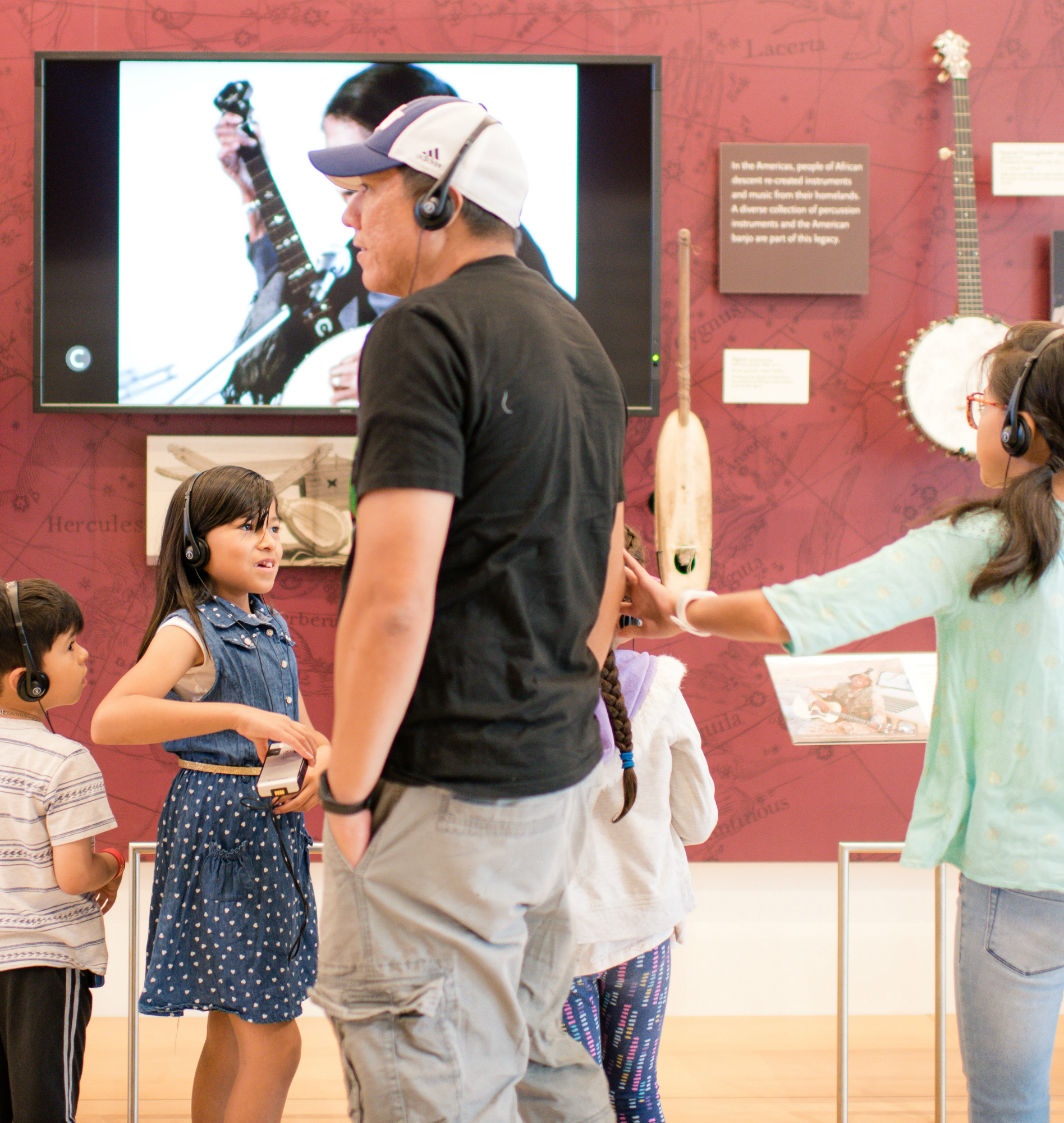 238286-family-outings-black-friday-museums.jpg