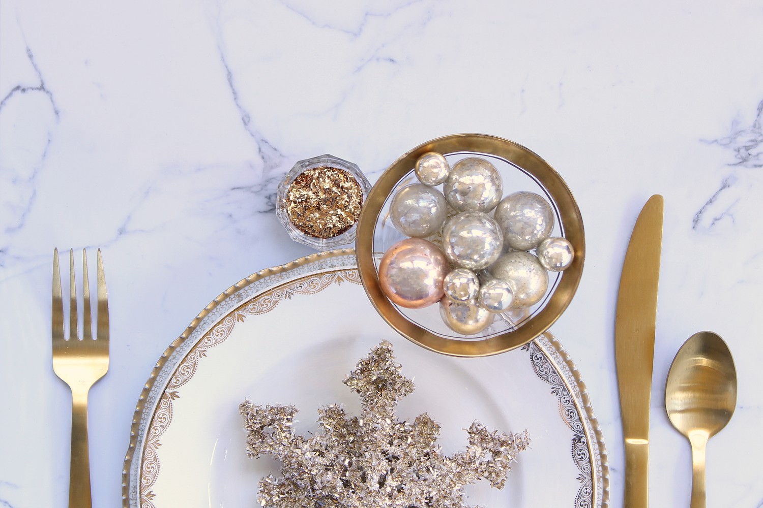 238796-winter-holiday-party-table-set.jpg