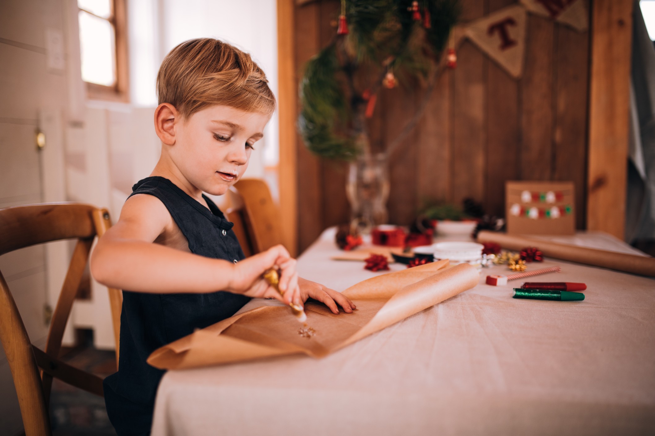 239405-child-craft-art-home-holidays.jpg