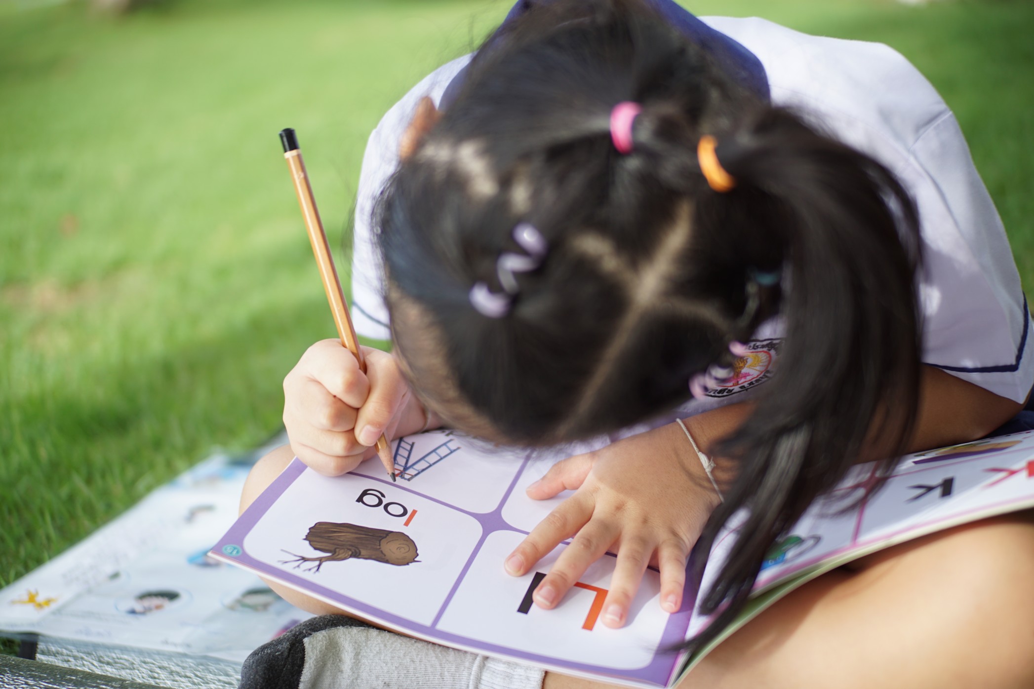239407-child-doing-homework.jpg