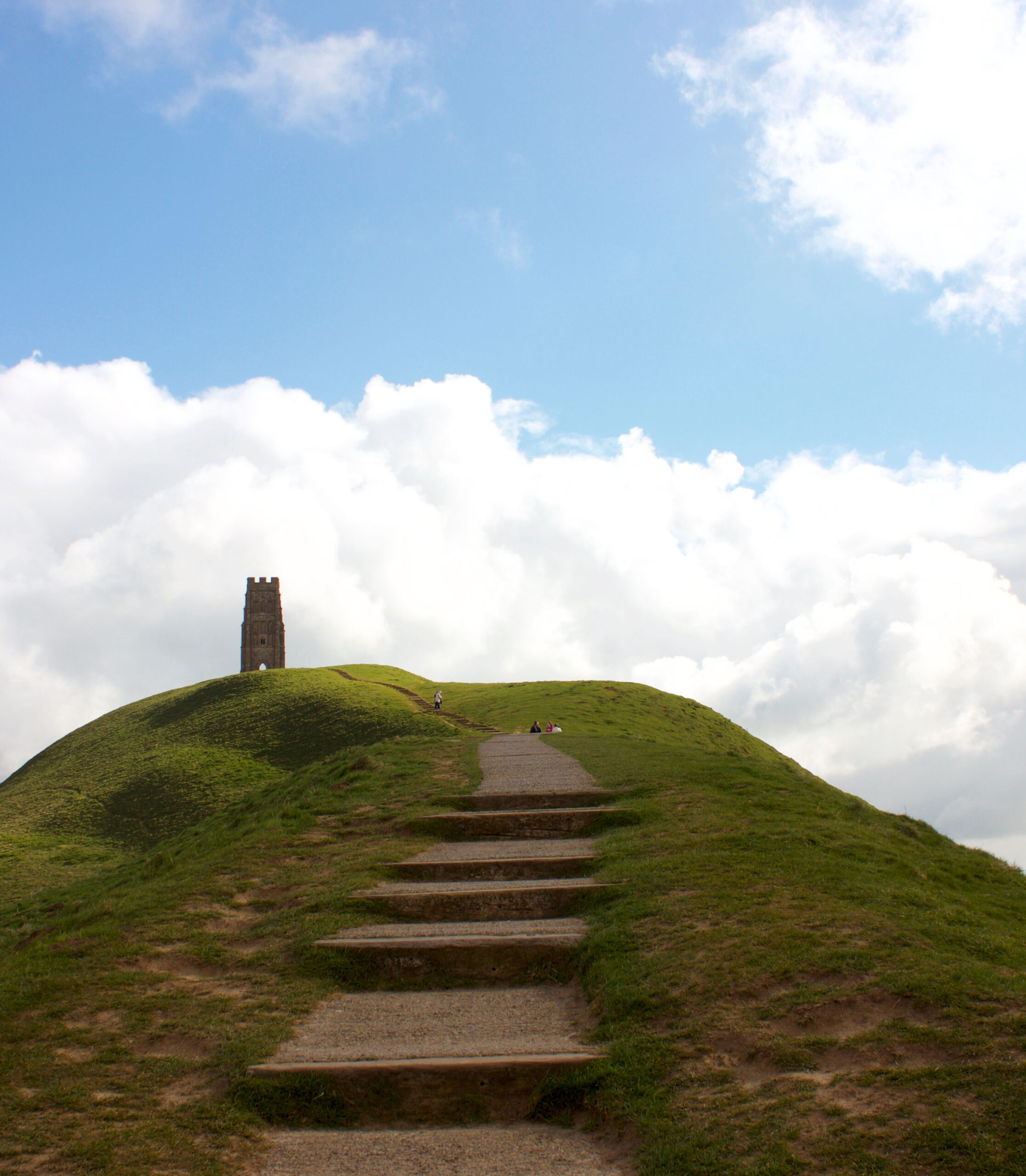 241179-walk-to-glastonbury-tor_t20_xzbvl6.jpg